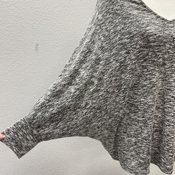 Peach Love California Womens XL Sweater Keyhole Neck Cutout Pullover Top - Picture 5 of 5